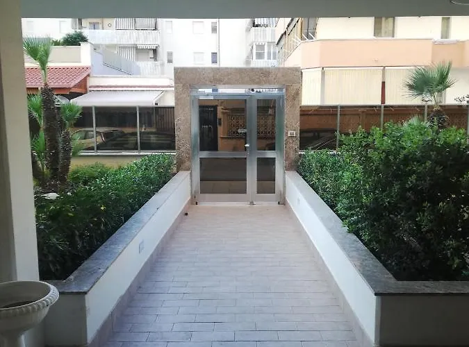 Levante Waterfront Apartment Bari