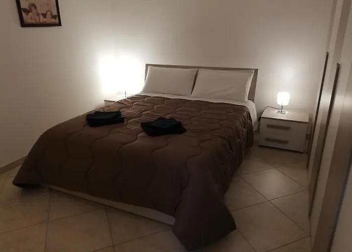 Levante Waterfront Барі